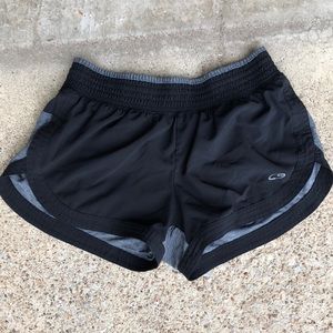 Running shorts